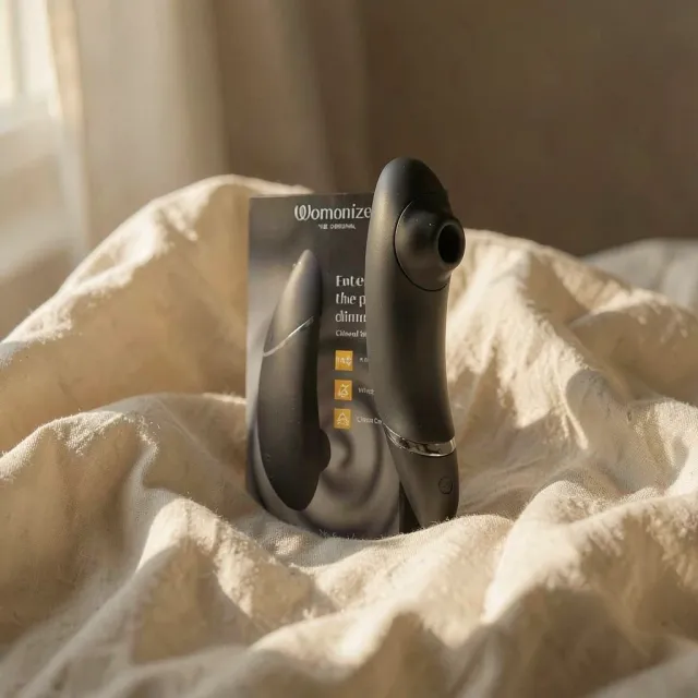 Womanizer Next Nero stimolatore clitorideo nero 3D Pleasure Air