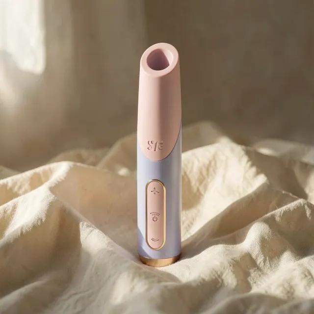 Satisfyer Bold Kiss stimolatore clitoride rosa viola ad onde