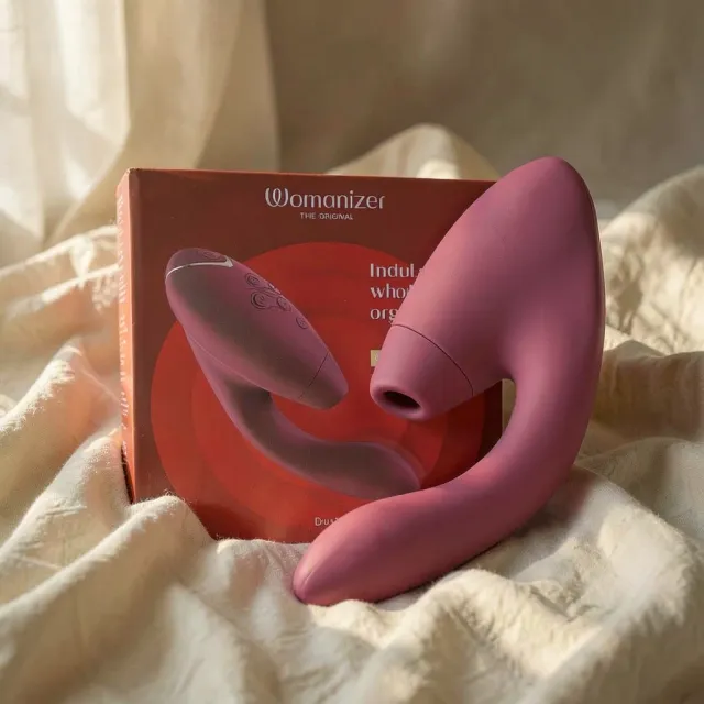 Womanizer Duo 2 stimolatore clitoride bordeaux silenzioso
