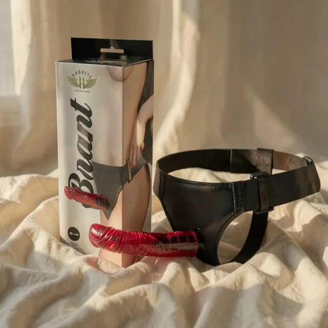 Attraction Brant imbracatura strap-on 19 cm