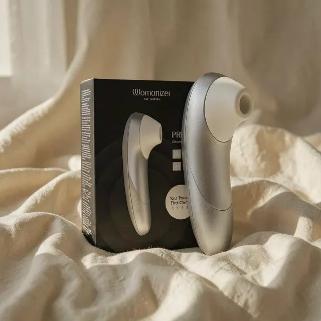 Womanizer Pro stimolatore clitorideo grigio argento 11 intensità