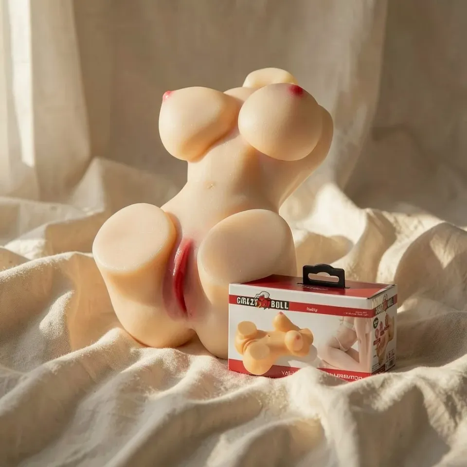 Frutille Crazy Bull Hetty torso masturbatore 1,9 kg TPR