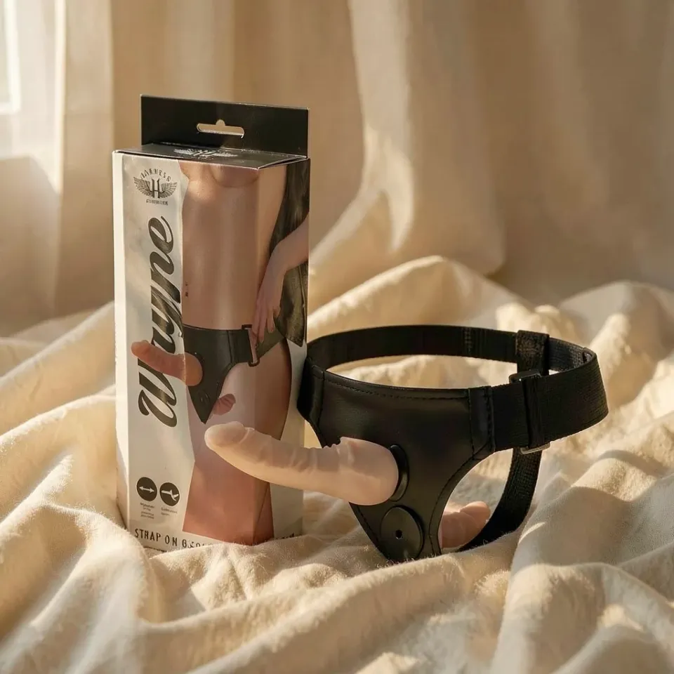Attraction Wayne strap-on doppia penetrazione