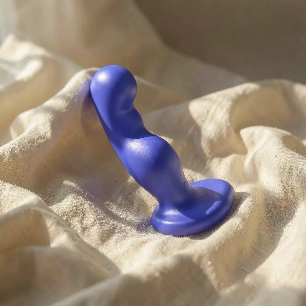 Frutille Intense Shorty vibratore blu con ventosa