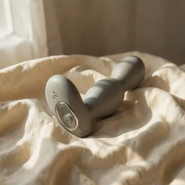 CalExotics Eclipse plug anale vibrante con punta rotante