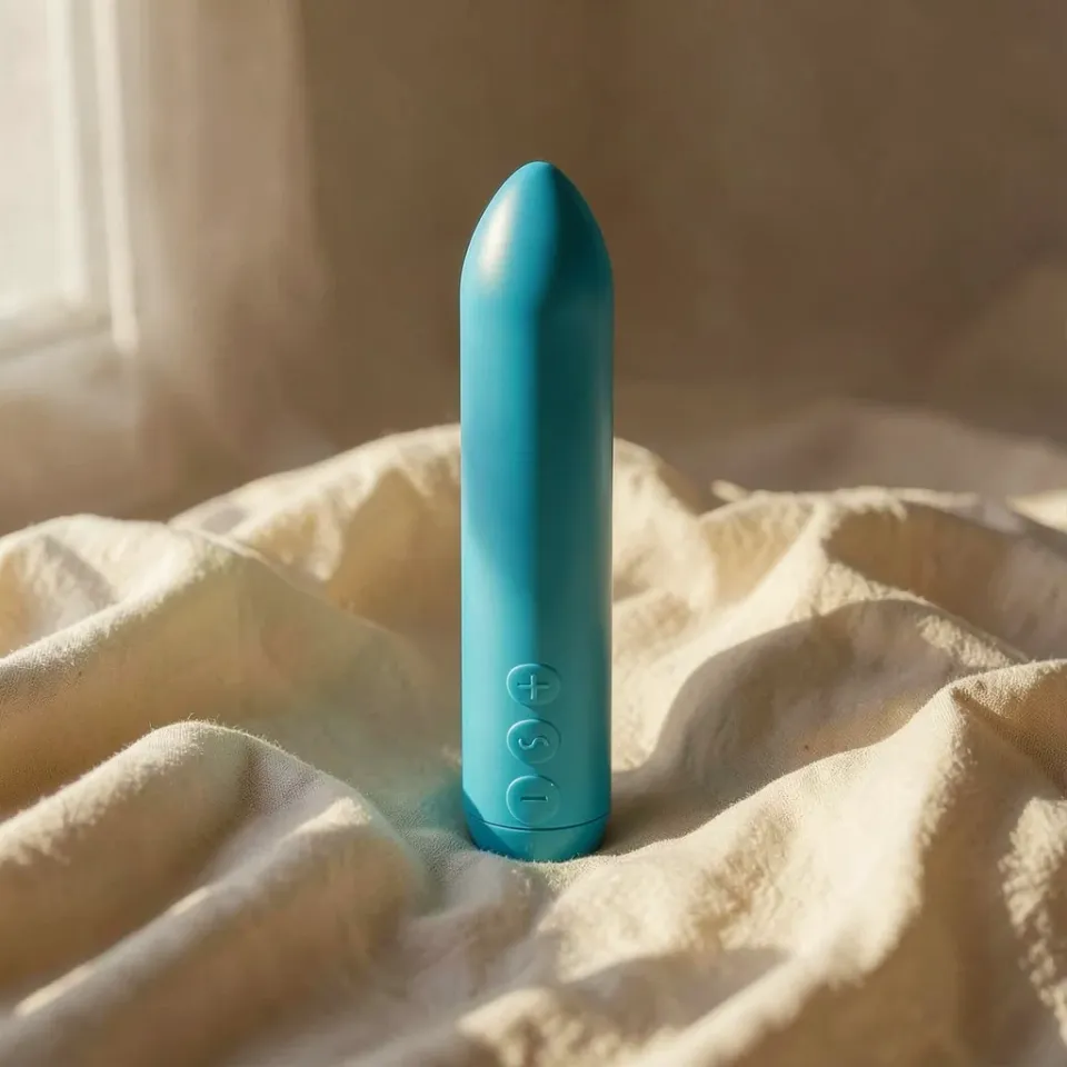 Je Joue Classic Bullet vibratore bullet teal impermeabile