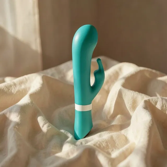 B Swish Bwild Deluxe Bunny vibratore rabbit giada