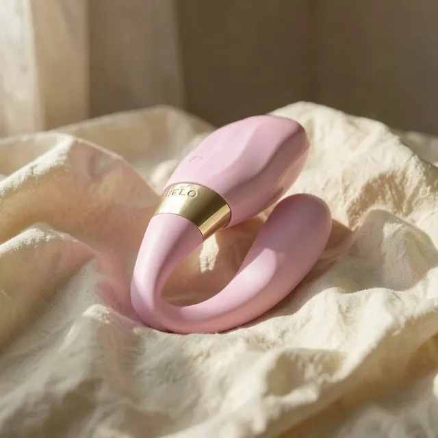 LELO Tiani Twist stimolatore coppia rosa app