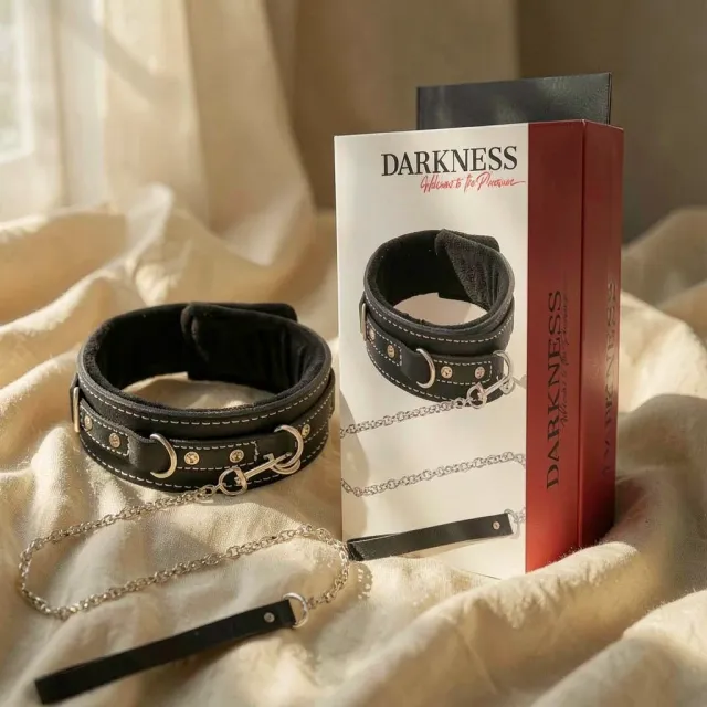 Darkness Collare posturale in pelle con guinzaglio a catena