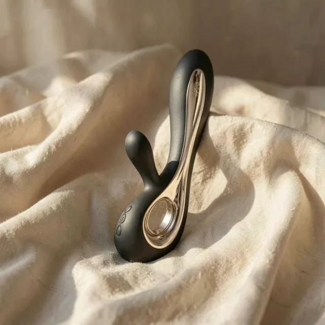 LELO Soraya 2 Black vibratore rabbit silicone