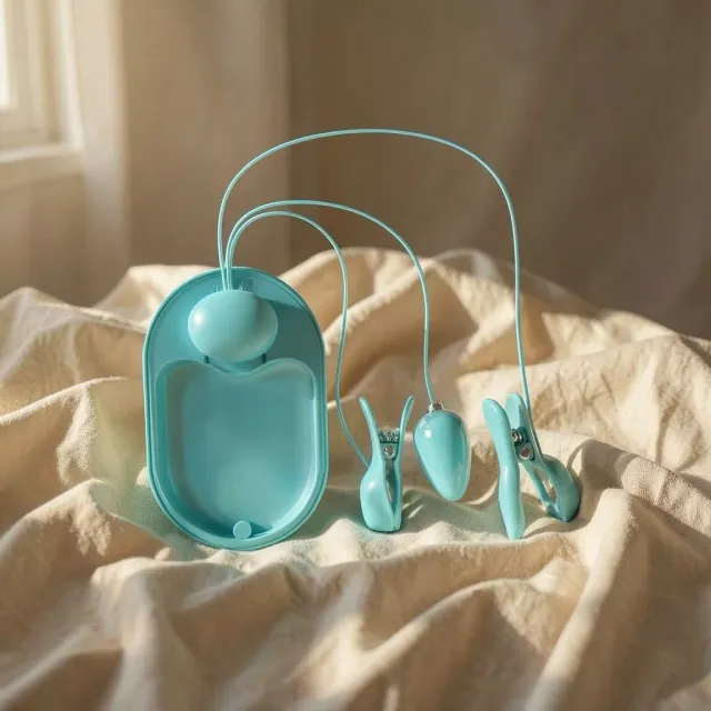 Pretty Love Pinzette Capezzoli Vibranti Blu Elettro