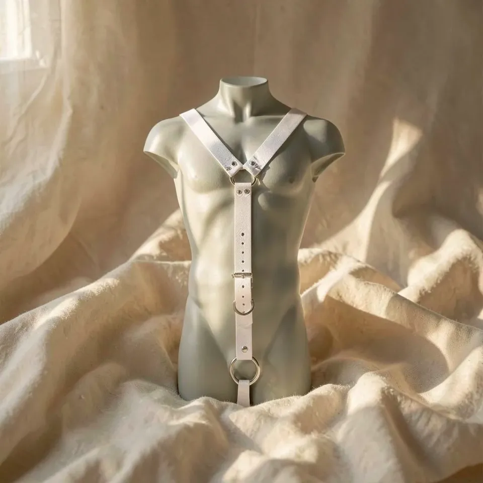 Leather Body imbracatura pelle bianca con anello S-XL