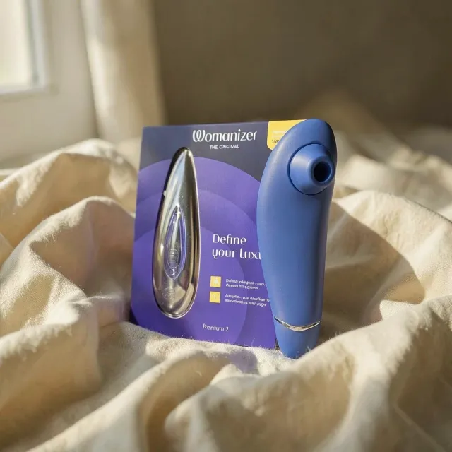 Womanizer Premium 2 stimolatore clitorideo mirtillo 14 livelli