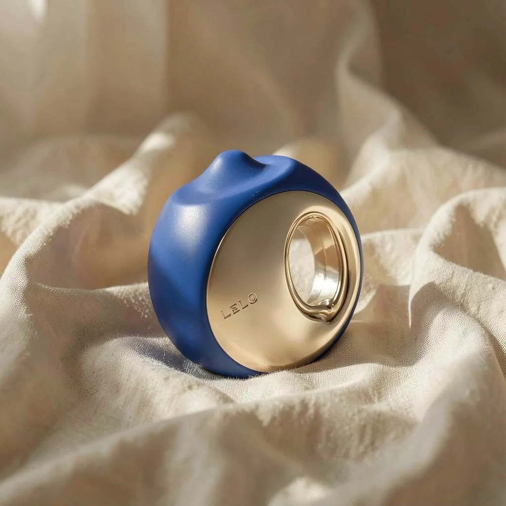 LELO Ora 3 stimolatore clitoride blu notte