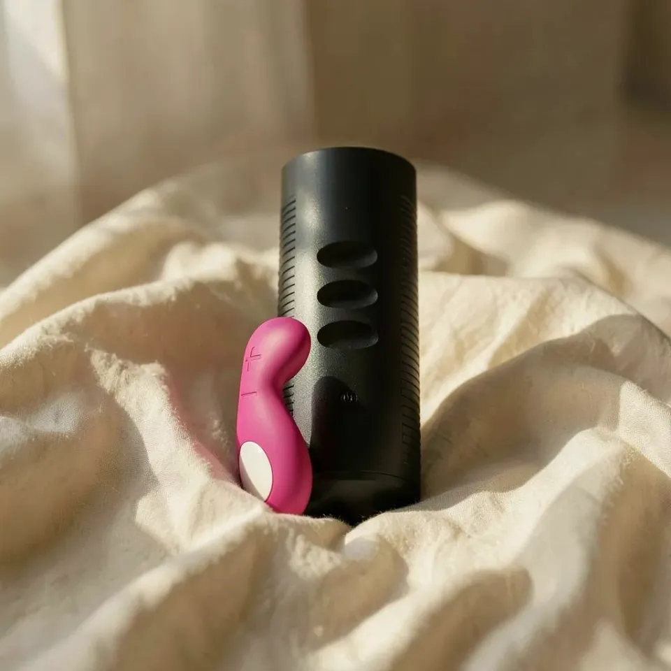 Kiiroo Titan + Cliona masturbatore coppia lilla interattivo