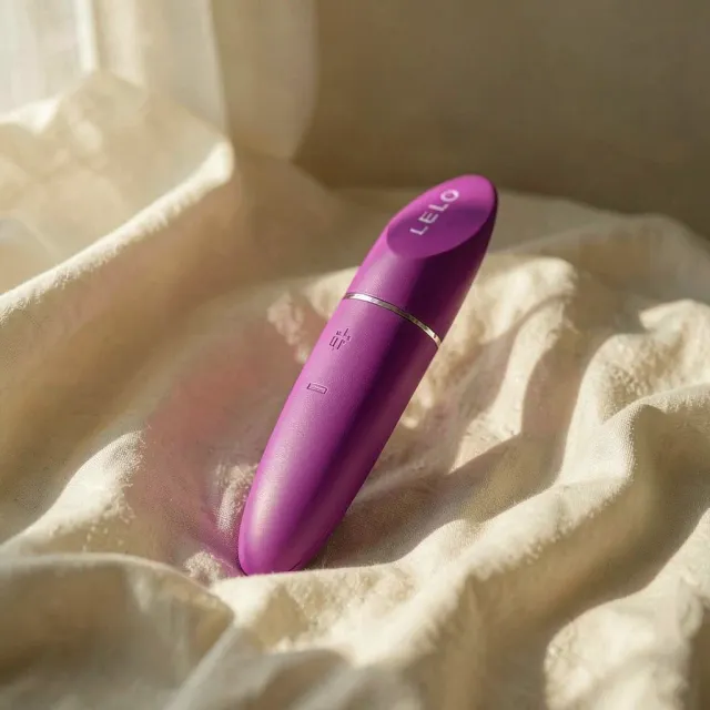 LELO Mia 3 vibratore mini rosa 8 modalità