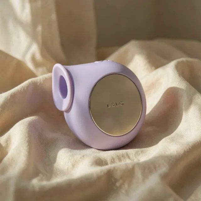 LELO Sila stimolatore clitorideo lilla onde sonore