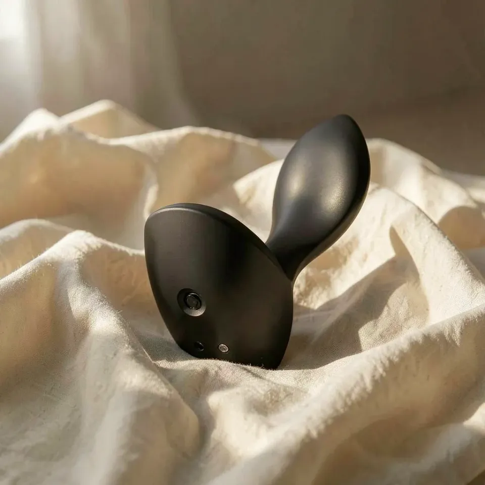 Satisfyer Backdoor Lover plug vibrante nero