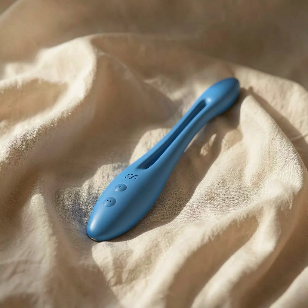 Satisfyer Elastic Game vibratore coppia flessibile blu 2 motori