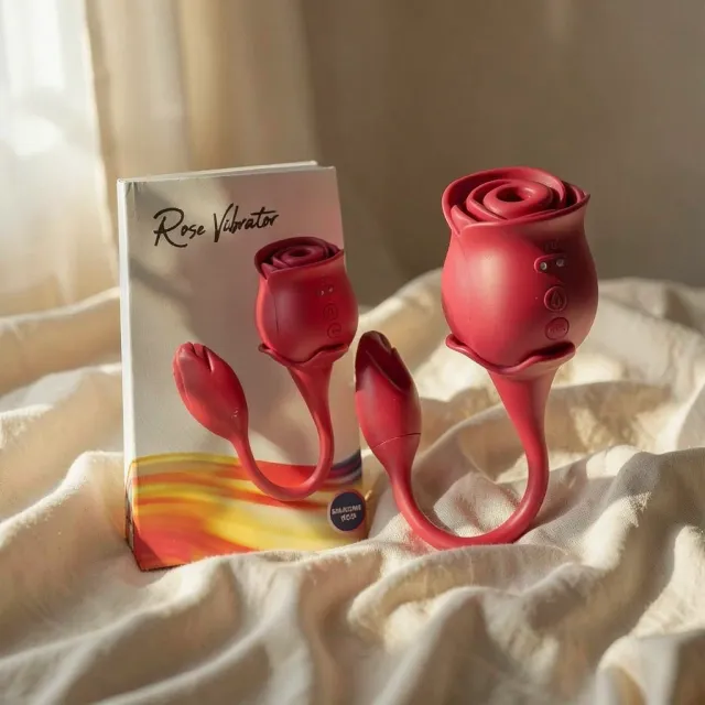 Armony Rosa e Coda succhiaclitoride doppia stimolazione