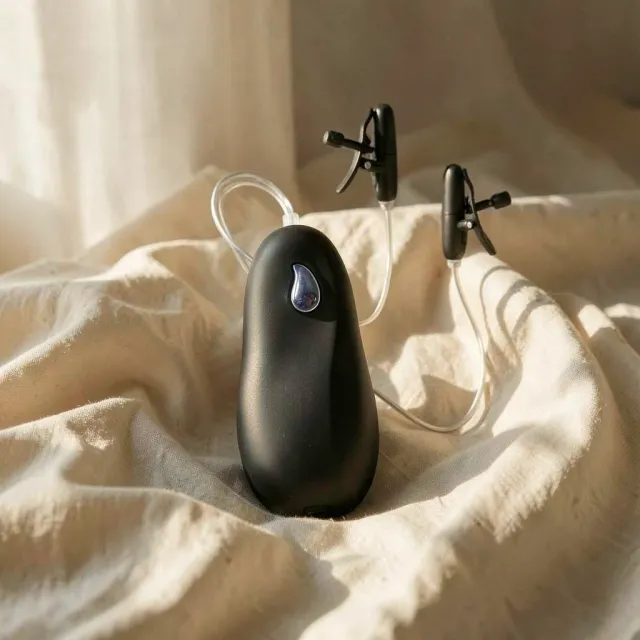 CalExotics Nipple Play morsetti capezzoli riscaldati neri