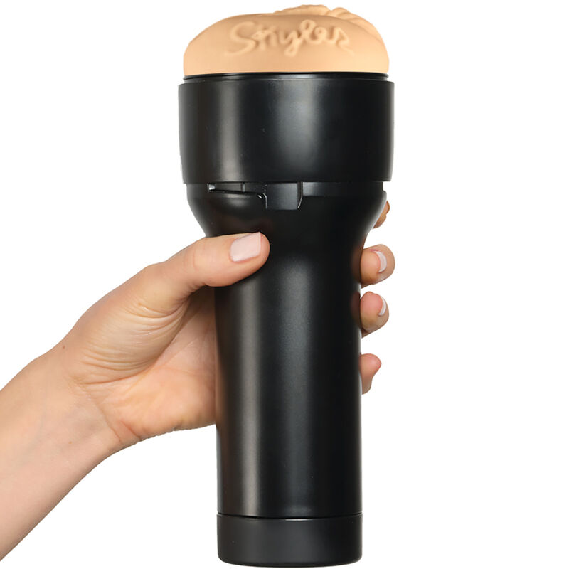 Kiiroo FeelSkyler Stroker masturbatore manuale