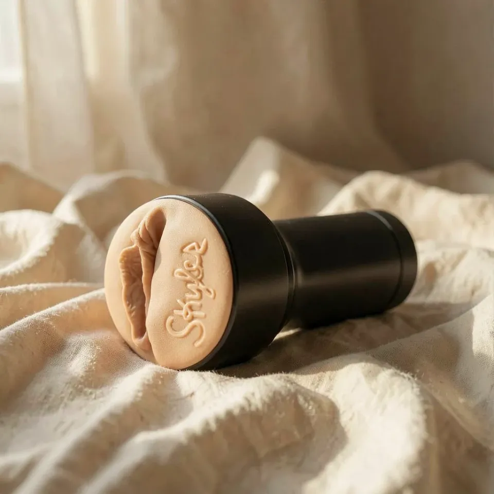 Kiiroo FeelSkyler Stroker masturbatore manuale