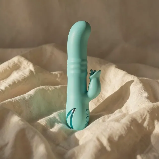 CalExotics Bel Air Bombshell rabbit verde chiaro