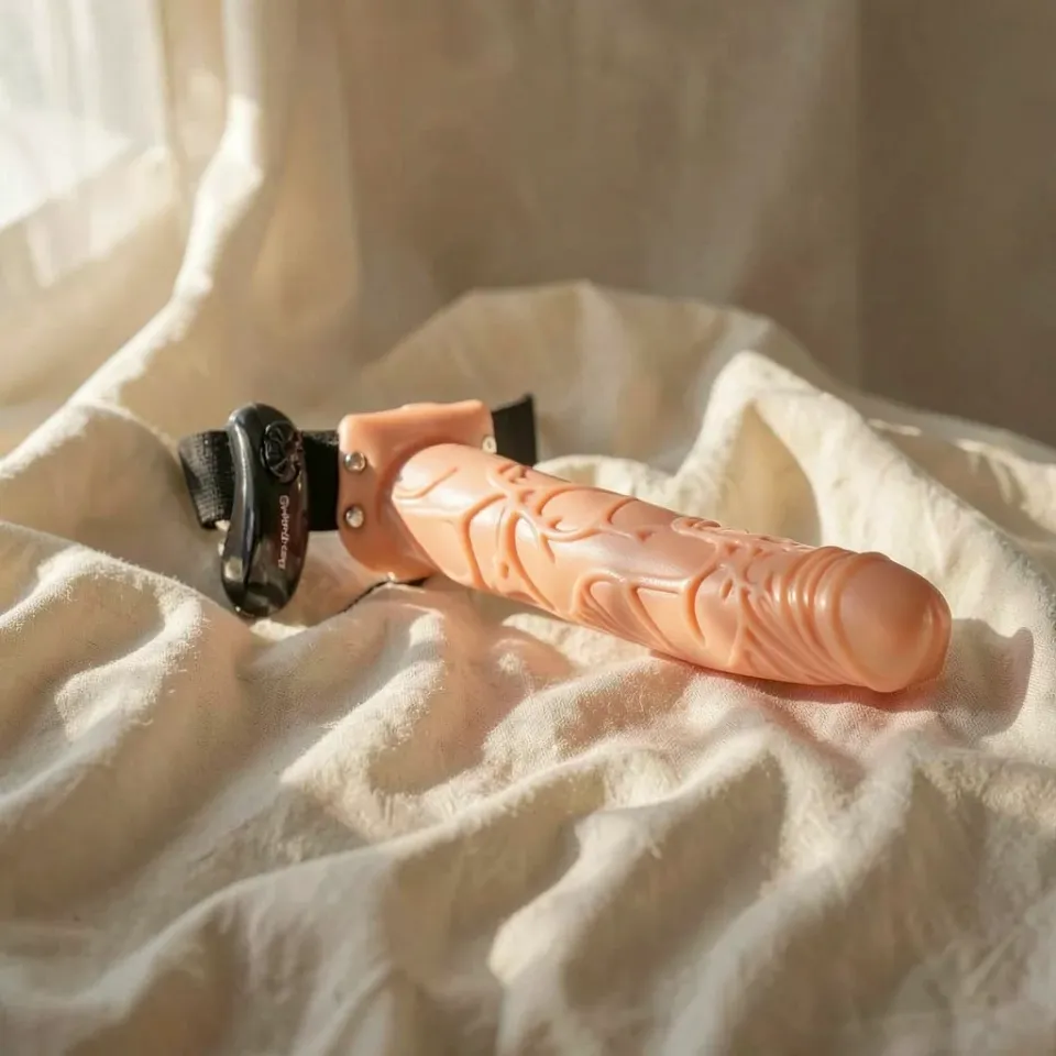 Fetish Fantasy Series 11 strap-on cavo vibrante 27,9 cm