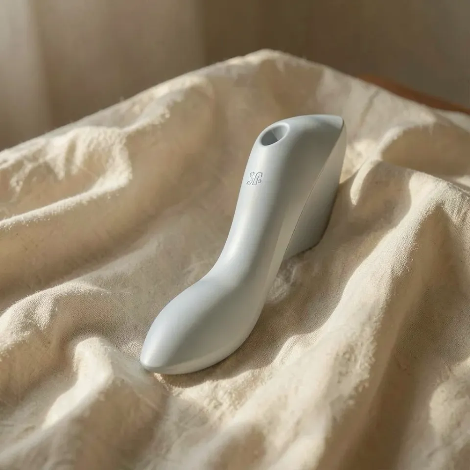 Satisfyer Curvy Trinity 3 vibratore triplo grigio silenzioso