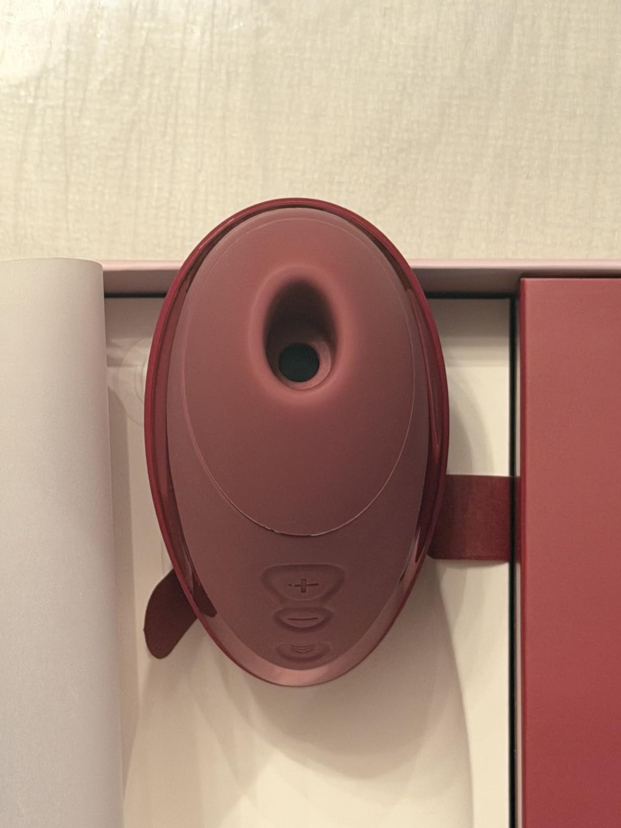 Womanizer Next Liberty stimolatore clitorideo bordeaux 3D