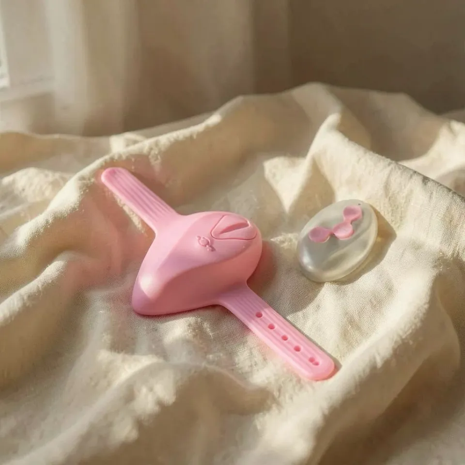 Armony Pantie Bliss stimolatore indossabile fucsia