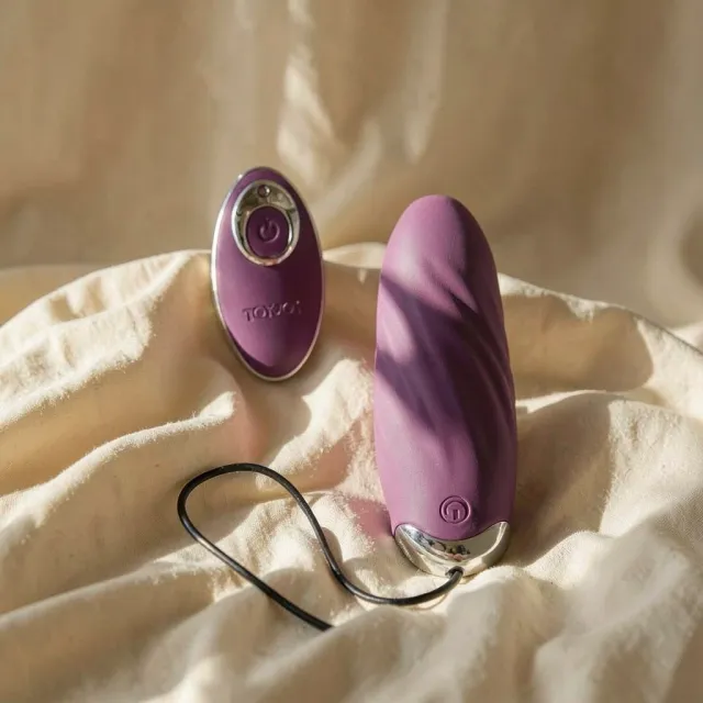 TOYJOY Knock Knock Eggstavagant ovetto vibrante telecomando